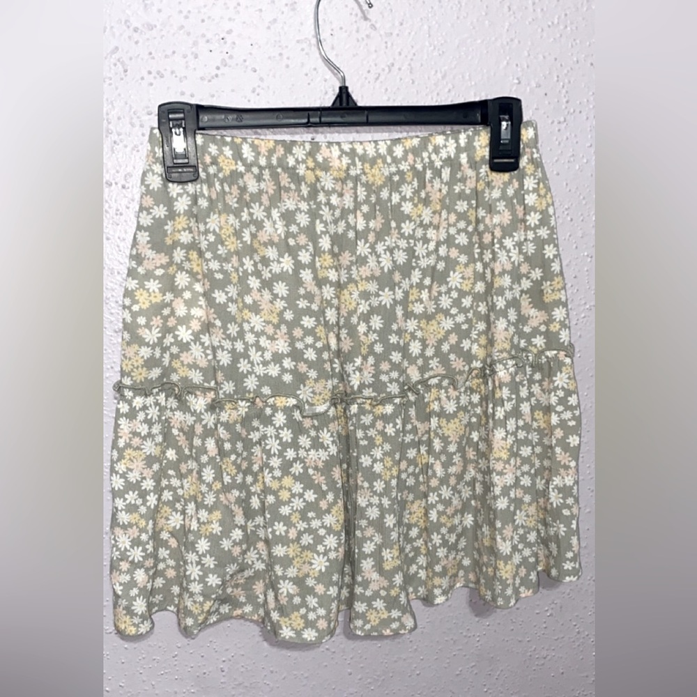 Mid length floral green skirt